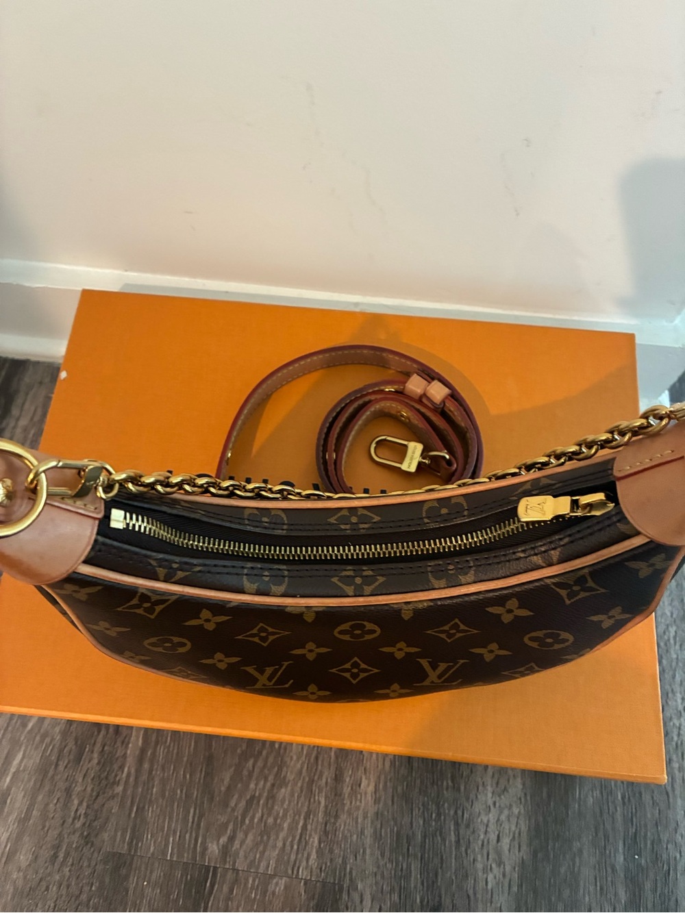 Louis Vuitton Monogram Crescent Shoulder Bag with Gold Chain - Picture 5 of 12